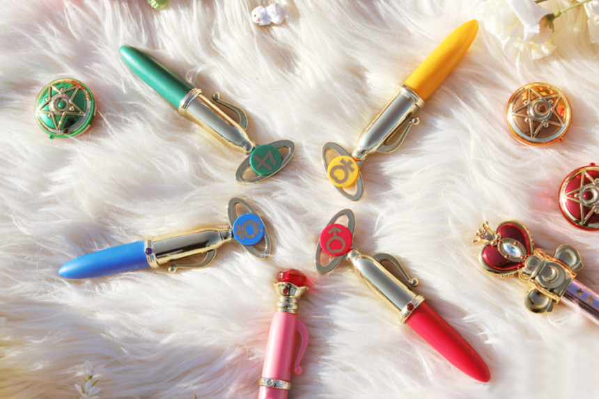 Sailor Moon Miracle Romance Makeup Moisture Loose 