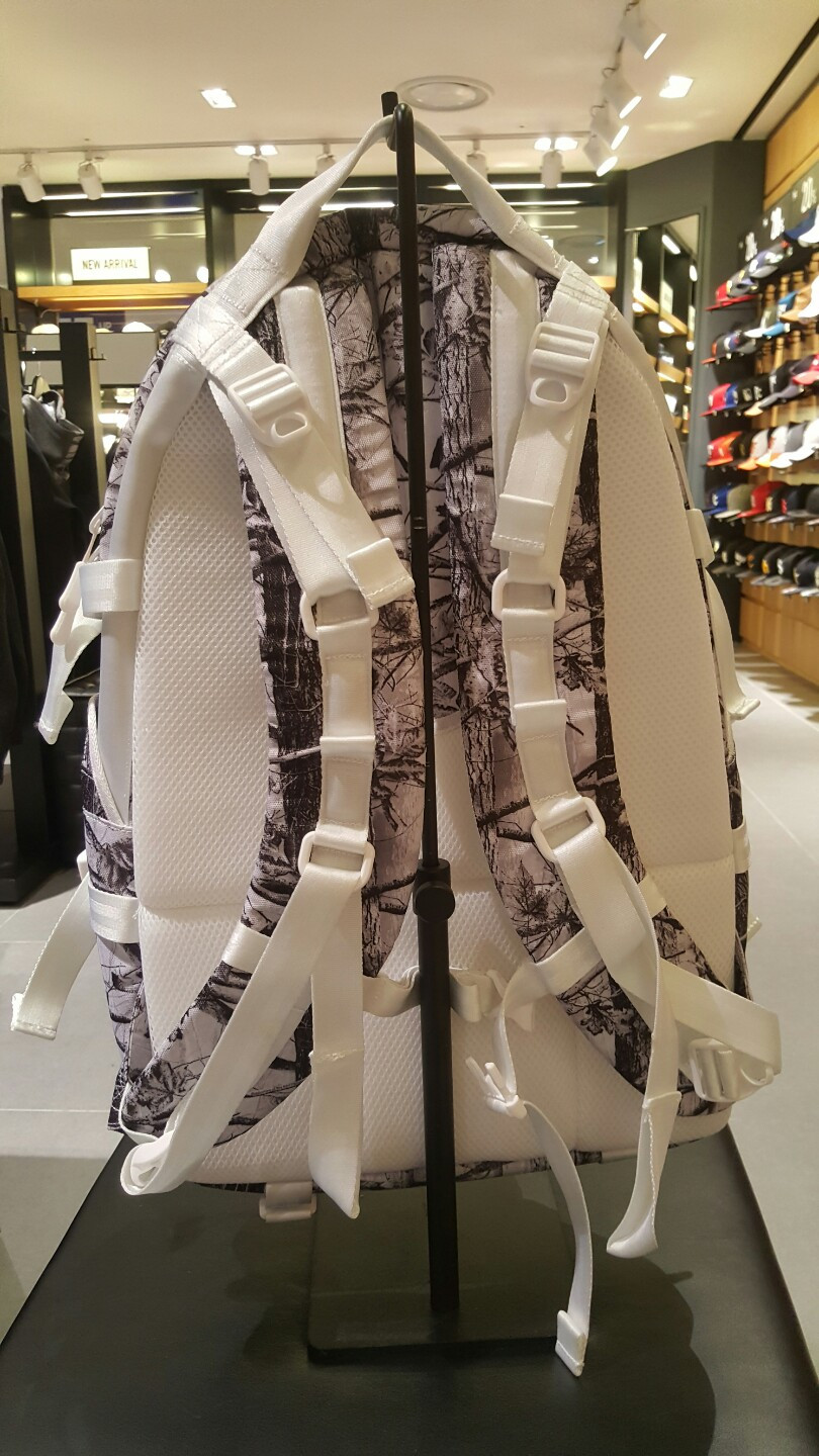 NE CARRIER PACK64 11411324