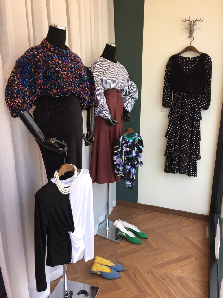 High Golgi Uniform Top Long Skirt 234 Fabric Ruffl