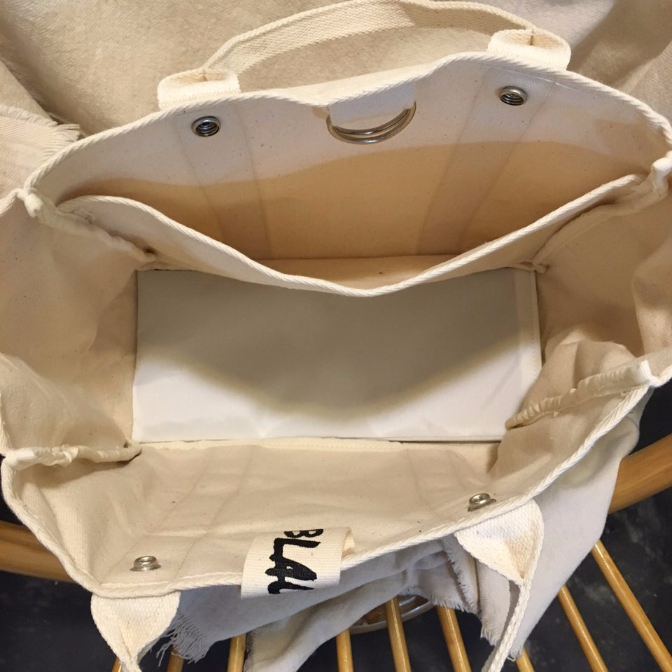 <b><p>Black Label Canvas Square Eco Tumbler Coeyce</p></b><b><p>ブラックレーベルキャンバス正方形バックエコタンブラーコンベクデイリーバック 블랙라벨에코백</p></b><br /><br /><p align='center'>