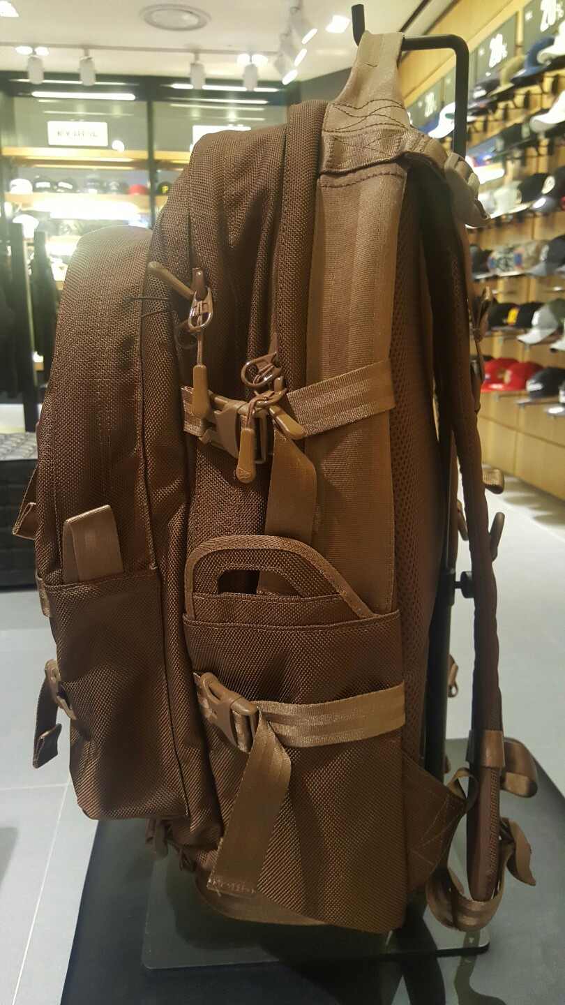 CARRIER PACK71 BROWN 11448198