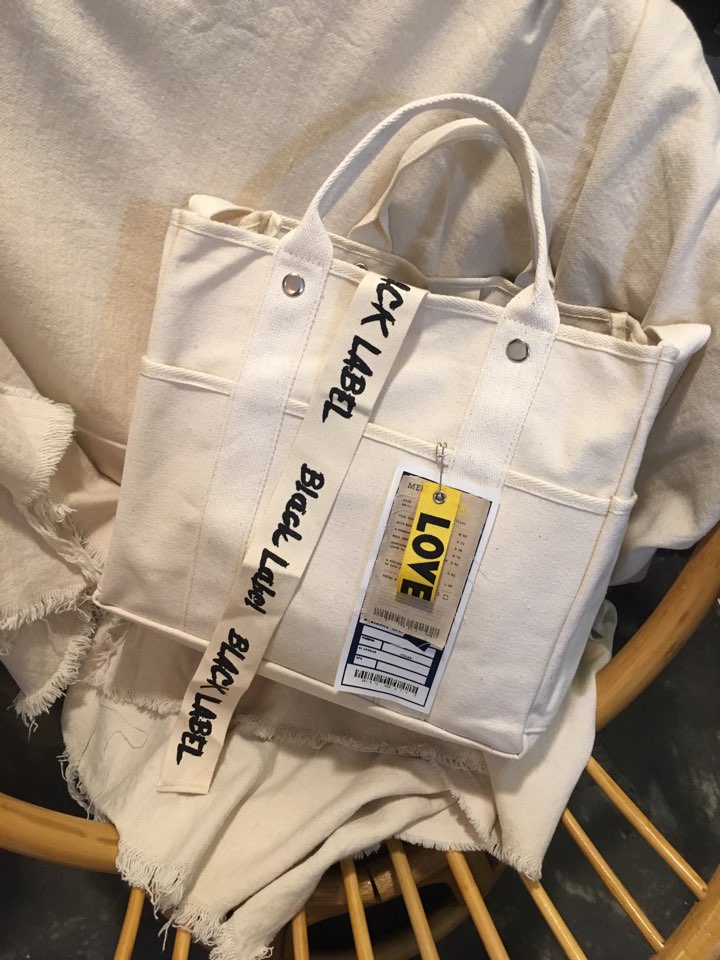 <b><p>Black Label Canvas Square Eco Tumbler Coeyce</p></b><b><p>ブラックレーベルキャンバス正方形バックエコタンブラーコンベクデイリーバック 블랙라벨에코백</p></b><br /><br /><p align='center'>