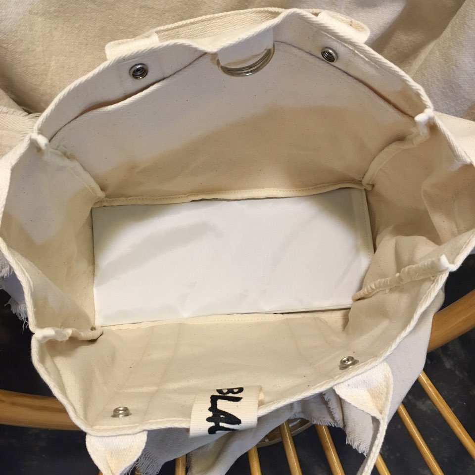 <b><p>Black Label Canvas Square Eco Tumbler Coeyce</p></b><b><p>ブラックレーベルキャンバス正方形バックエコタンブラーコンベクデイリーバック 블랙라벨에코백</p></b><br /><br /><p align='center'>