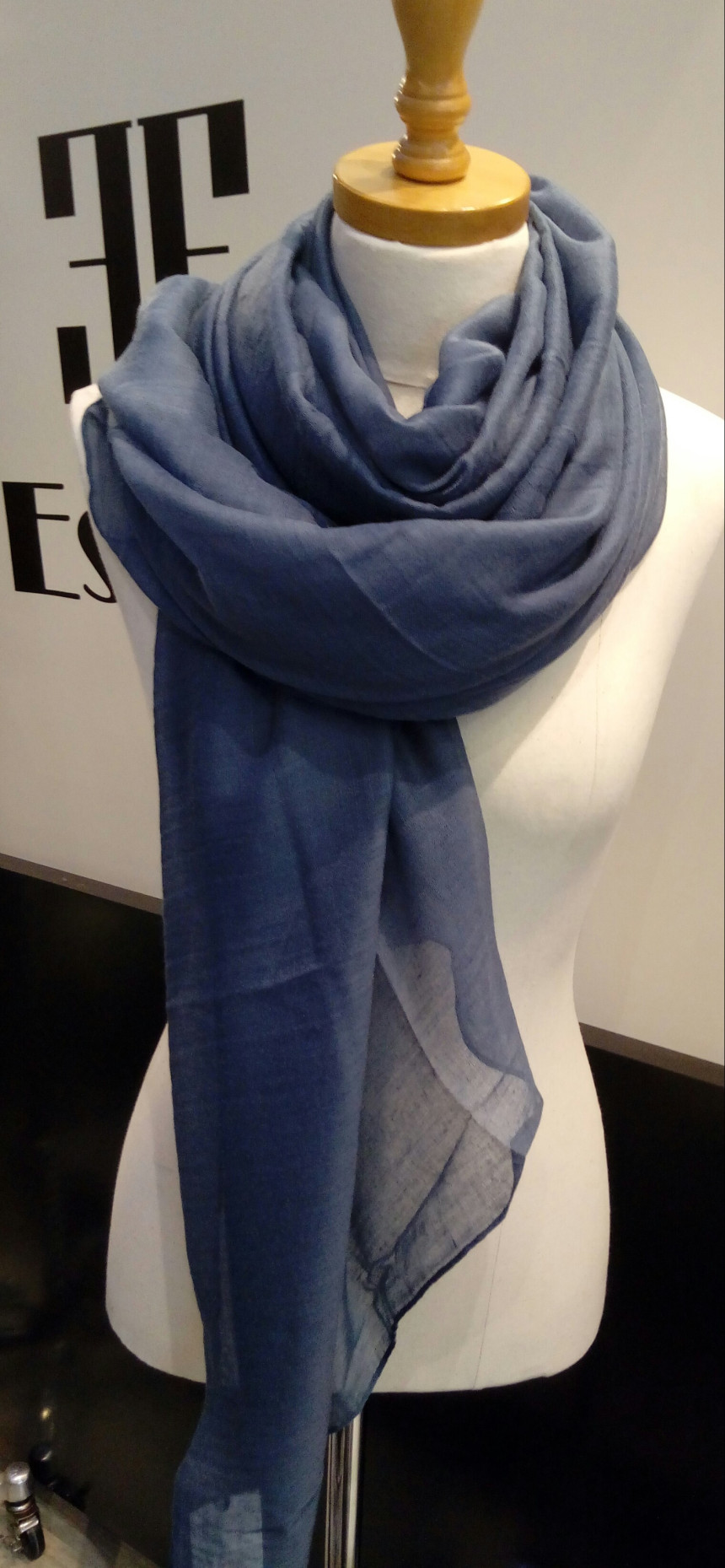 Franco Feraro Estilo scarf CLEO SOLID F18F2HP Gull