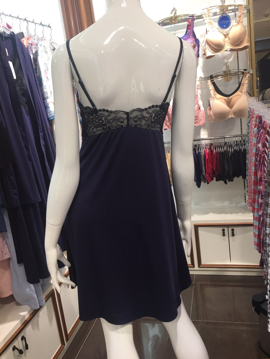 2017 Fall Ad Product Makeup Set Slip WFS1880 Women