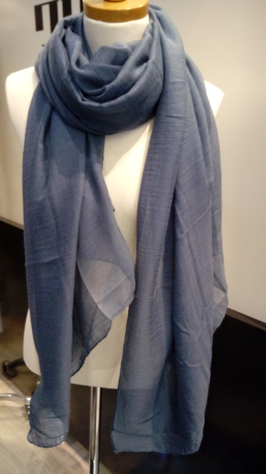 Franco Feraro Estilo scarf CLEO SOLID F18F2HP Gull