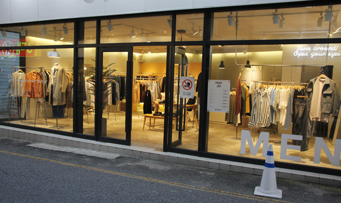 Surgical basic muffler Neat modern sensibility Fri