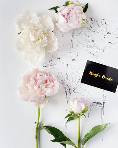 Aroma Modern Unique Sensual European Natural Heart