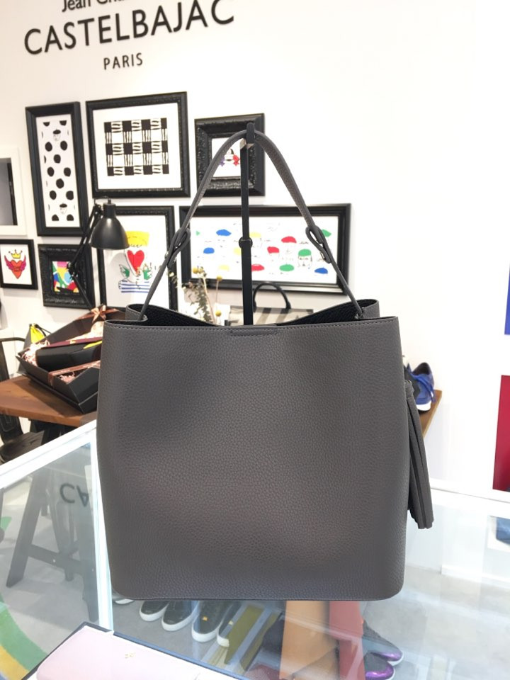 <b><p>Black BA7FHB934DY Ladies Shoulder Castel</p></b><b><p>かステルバジャク女性ショルダーバッグBA7FHB934DYブラック</p></b><br /><br /><p align='center'>