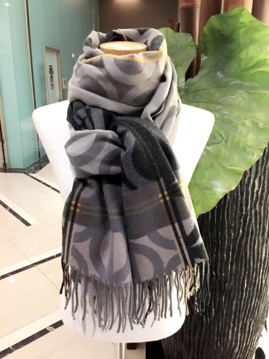 Louis Kattozu Mo blend muffler closure SA2HW805