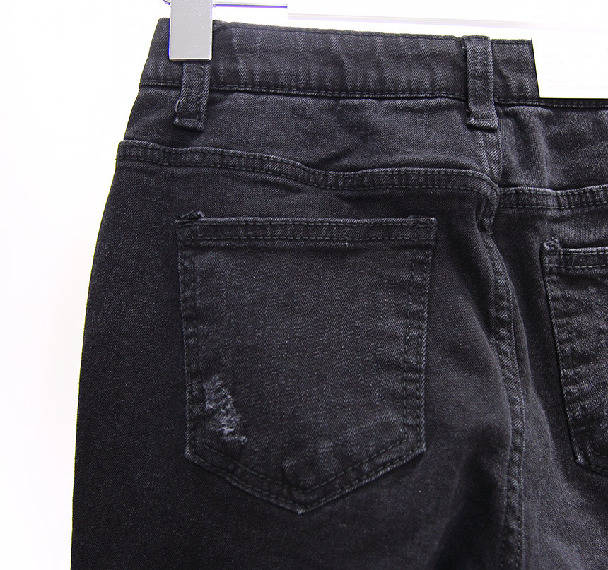 Women Jeans Pants in Bending Cutting Boots Cut Bla