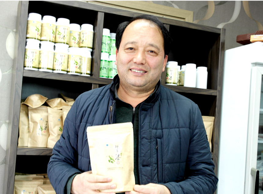 <b><p>Korean Pesticide-fe Soyb 100g, Trigular bag</p></b><b><p>韓国語 無農薬 ジャクヅコン茶 100グラム、 三角ティーバッグ 40介入 売り場</p></b><br /><br /><p align='center'>