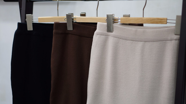 Three-color knit long skirts 40 Women's three-c