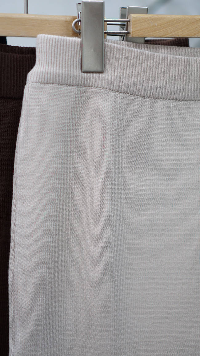 Three-color knit long skirts 40 Women's three-c