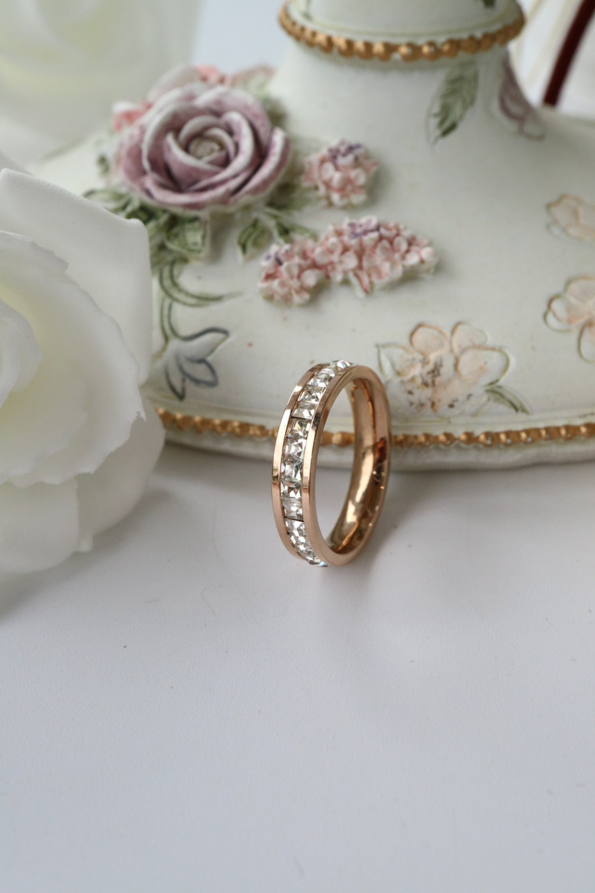 <b><p>No allergi Colorss titanium square cryst</p></b><b><p>ノーアレルギー 無変色 チタン スクエア クリスタル MS Pゴシック リング 今日のファッション</p></b><br /><br /><p align='center'>