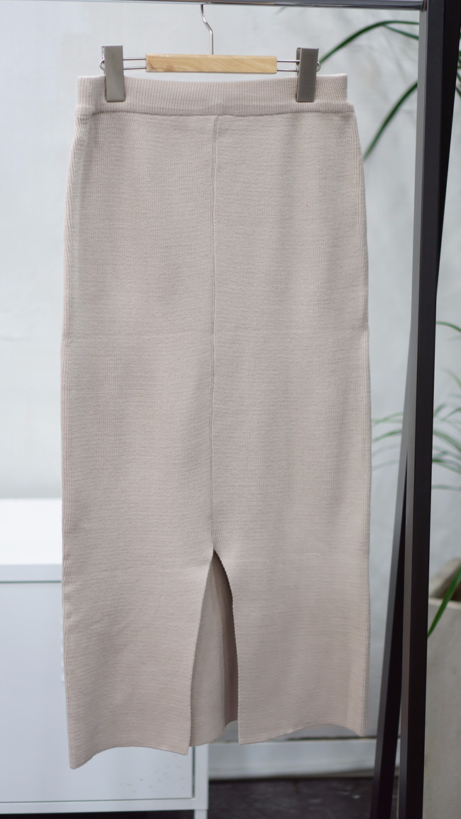 Three-color knit long skirts 40 Women's three-c