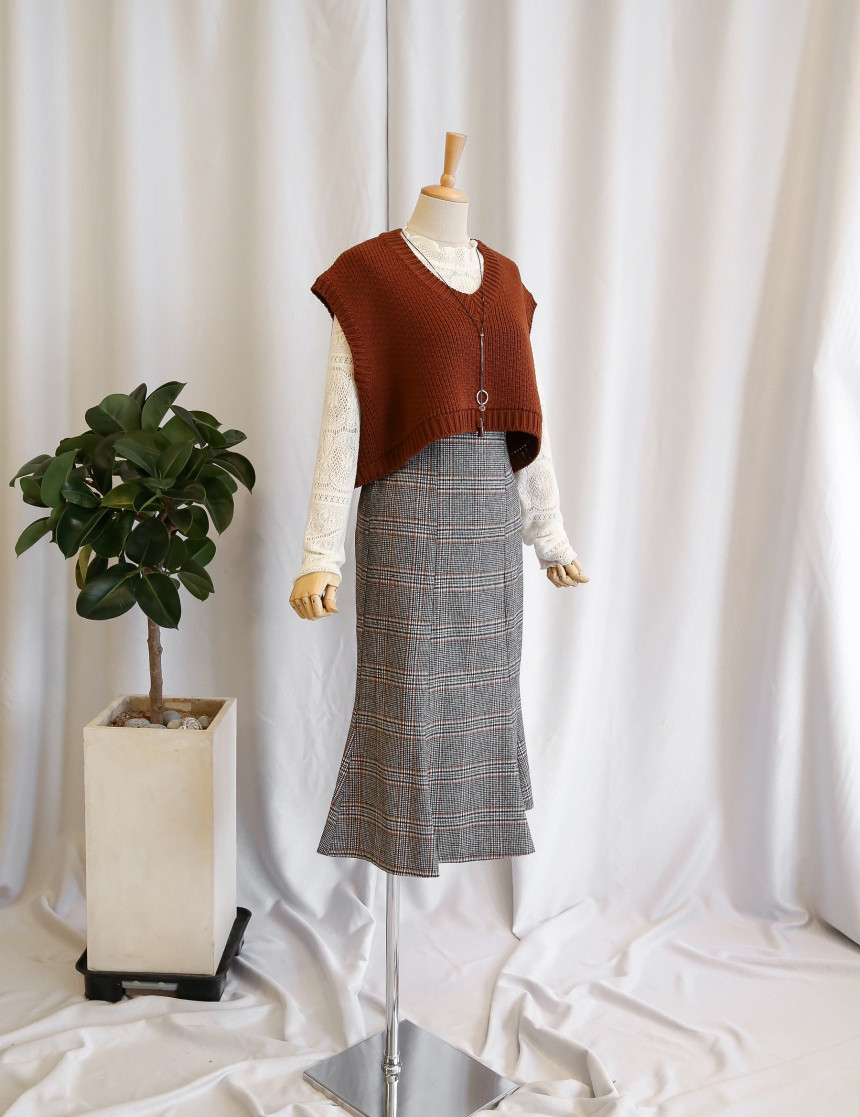 Check flare Long skirt Mermaid office Look Hospita