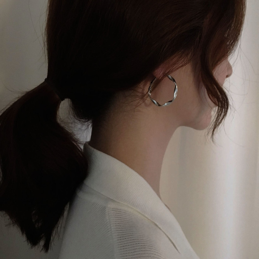 <b><p>ring ear special Feme coordation Romanc style</p></b><b><p>リング イヤ 特別な 女性なコーディネート ロマンチックスタイル 高級感 様々なル</p></b><br /><br /><p align='center'>