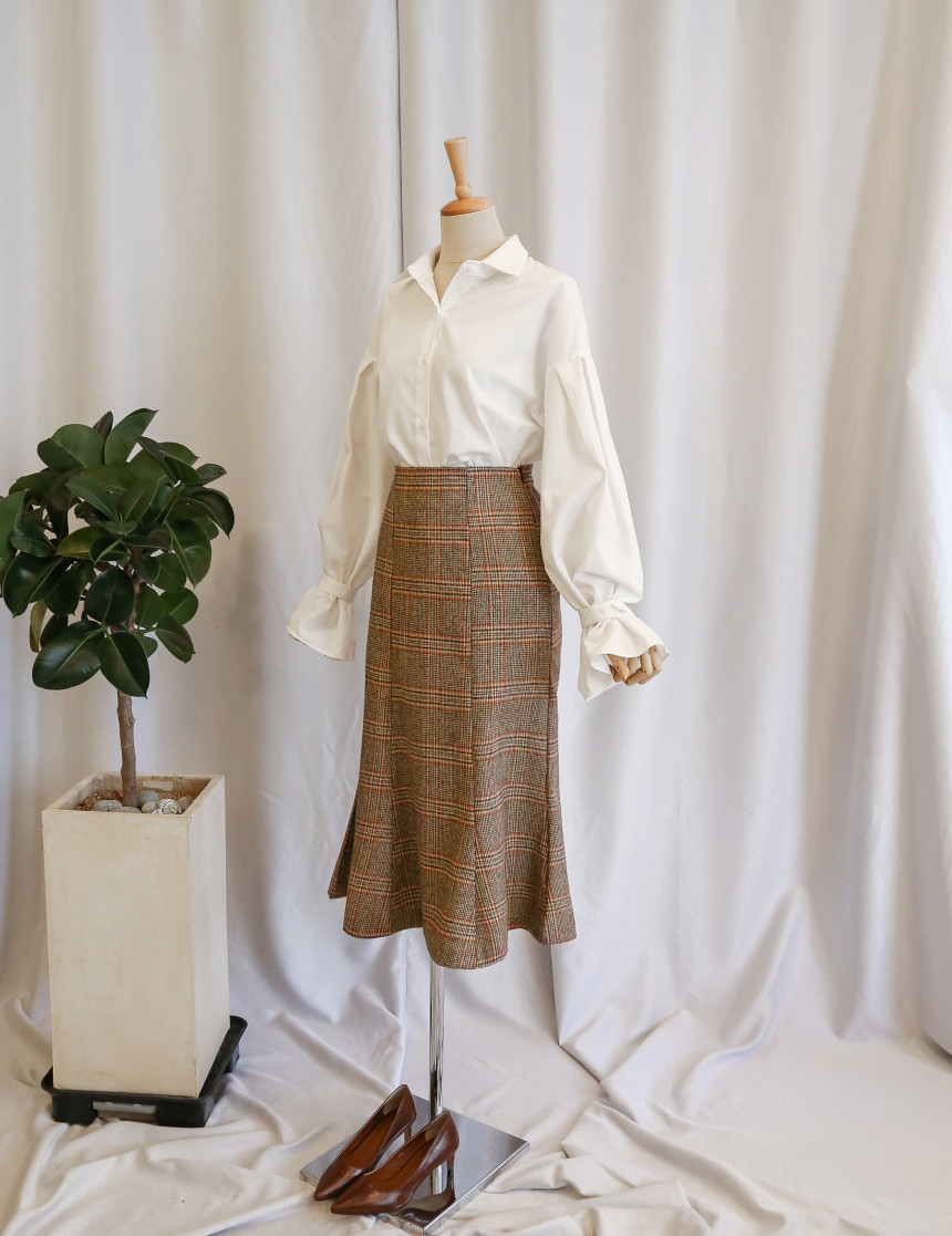 Check flare Long skirt Mermaid office Look Hospita