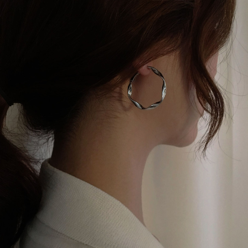 <b><p>ring ear special Feme coordation Romanc style</p></b><b><p>リング イヤ 特別な 女性なコーディネート ロマンチックスタイル 高級感 様々なル</p></b><br /><br /><p align='center'>