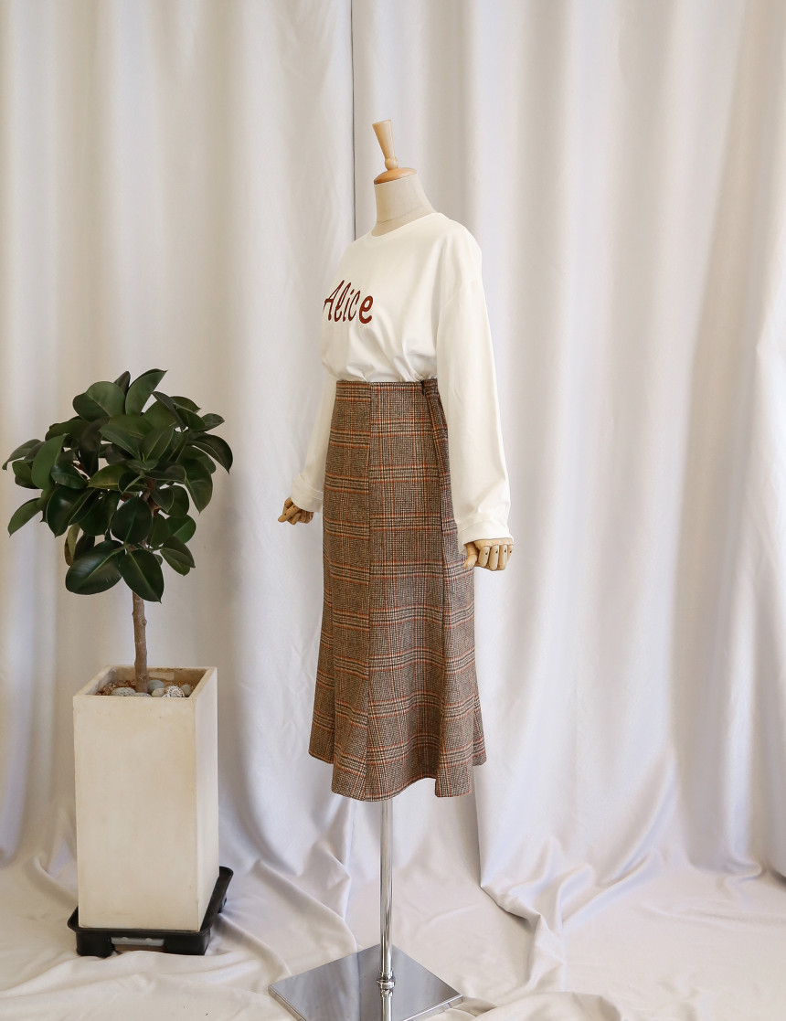 Check flare Long skirt Mermaid office Look Hospita