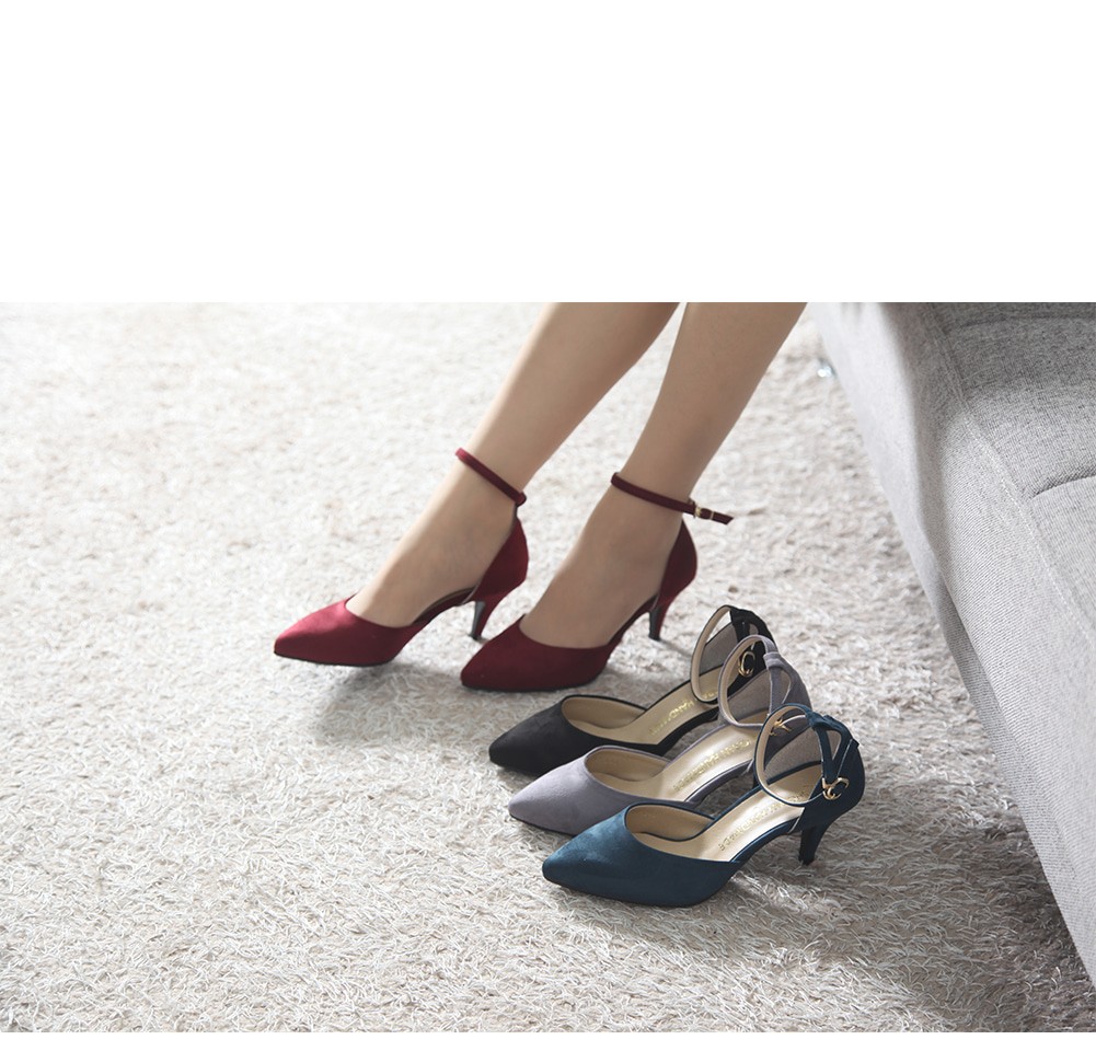 <b><p>Korean Ankle strap heel 7cm Domeic shoes</p></b><b><p>韓国語 アンクルストラップヒール 7cm 国産の靴 足首 スエード スティレット</p></b><br /><br /><p align='center'>
