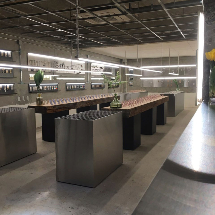 Loos Crystal Drop Earrings Vintage Diamonds Hangin