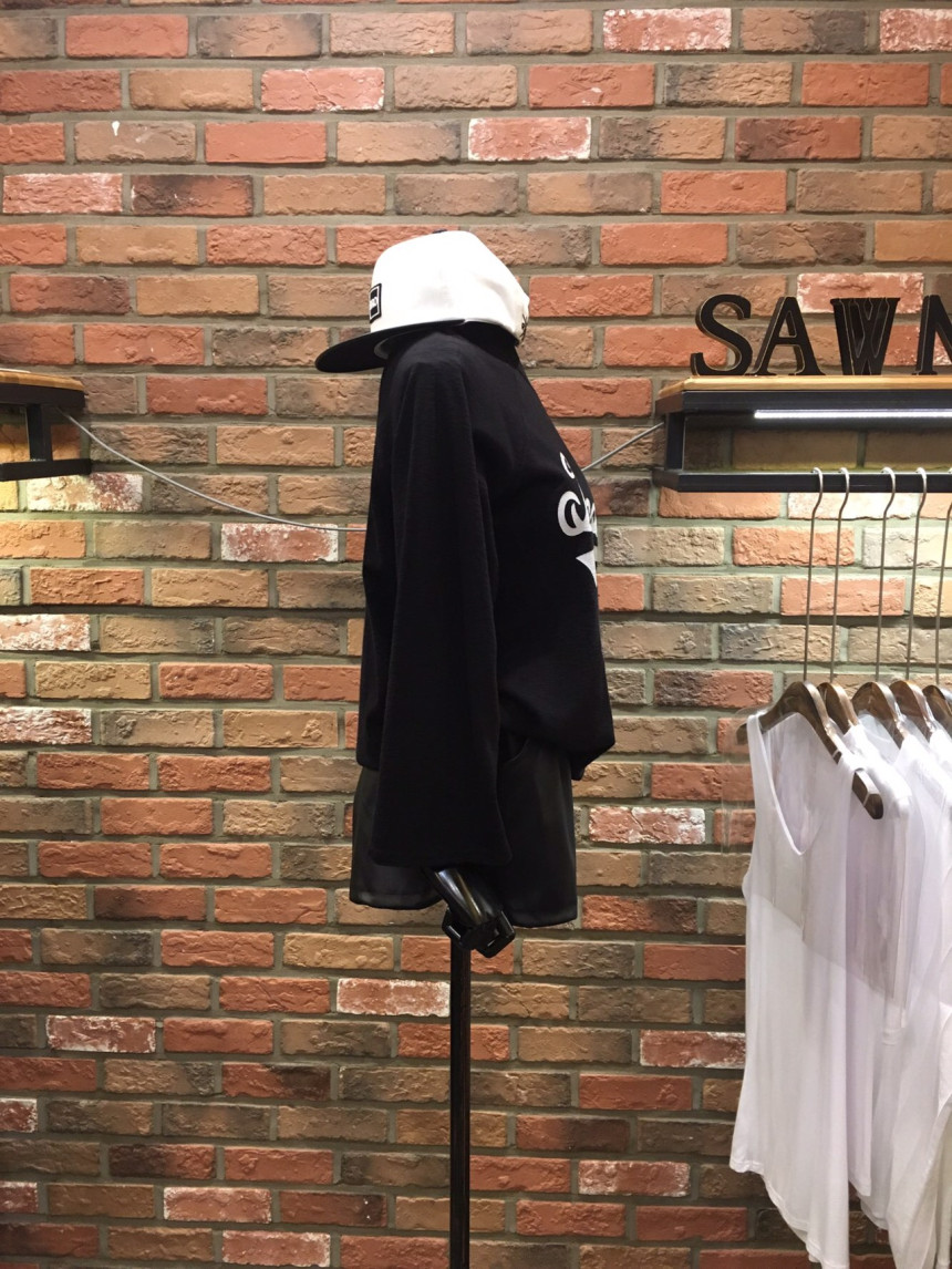 Women Short Pants Leather Material Waist Full Bend