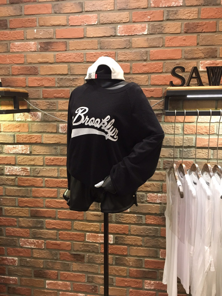 Women Short Pants Leather Material Waist Full Bend