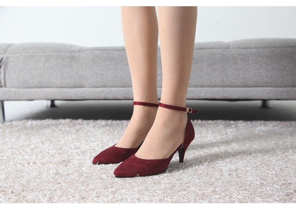 <b><p>Korean Ankle strap heel 7cm Domeic shoes</p></b><b><p>韓国語 アンクルストラップヒール 7cm 国産の靴 足首 スエード スティレット</p></b><br /><br /><p align='center'>