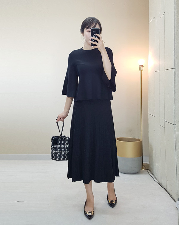 Melonite Pleated A-Line Long Skirt
