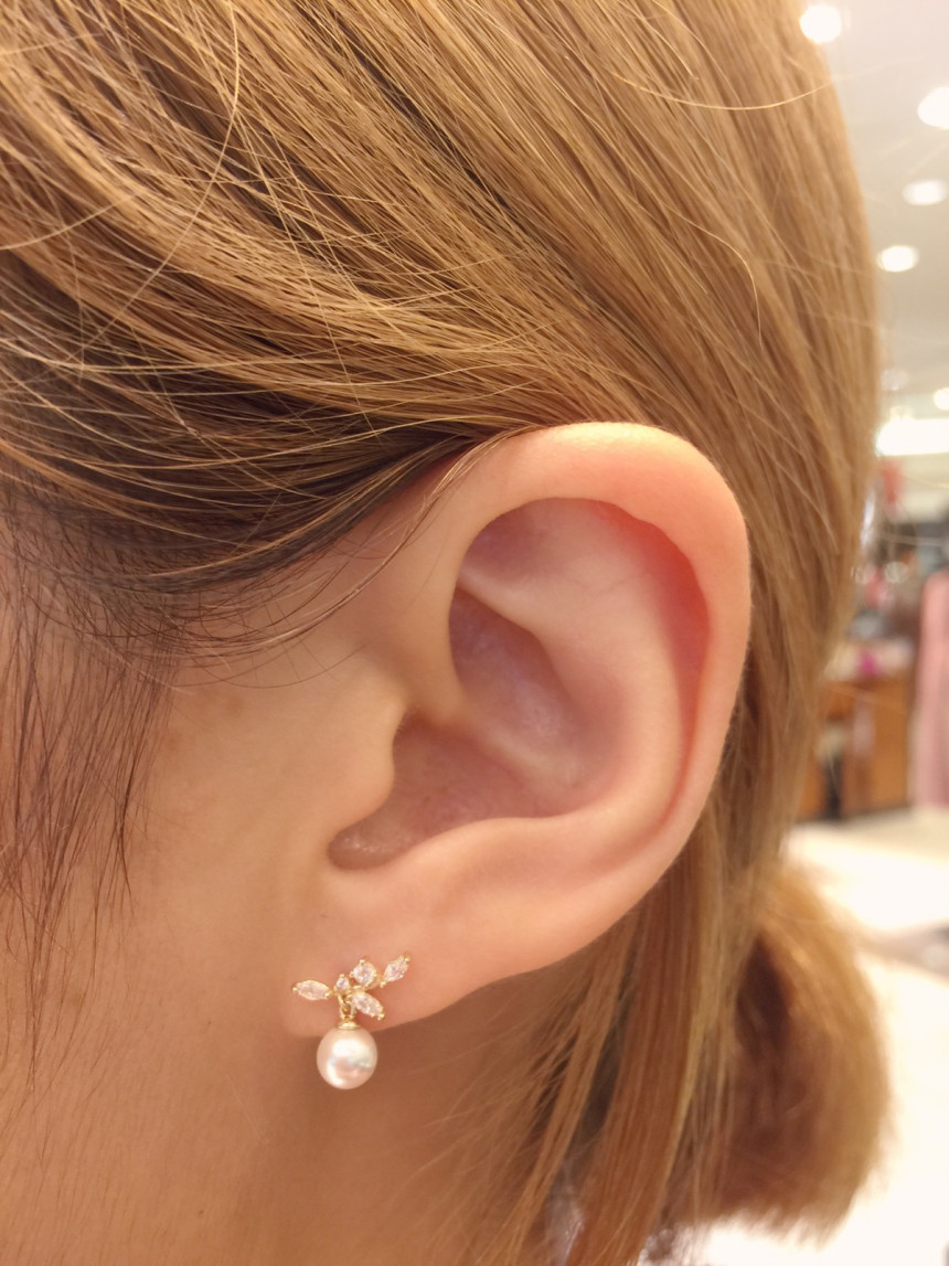 Lloyd Sweet Bay Pearl Earrings LPSG4026 Luxurious 