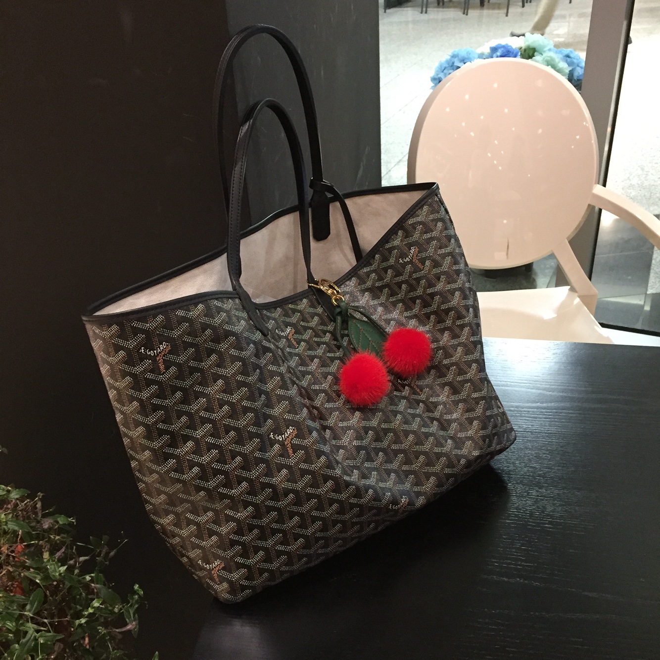 European mink cherry keyring Same day shipping pom