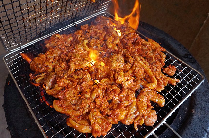 푸드윈도 : 네이버쇼핑 [지역매장] 연탄불 초벌 오리주물럭 3인분 (오리불고기)