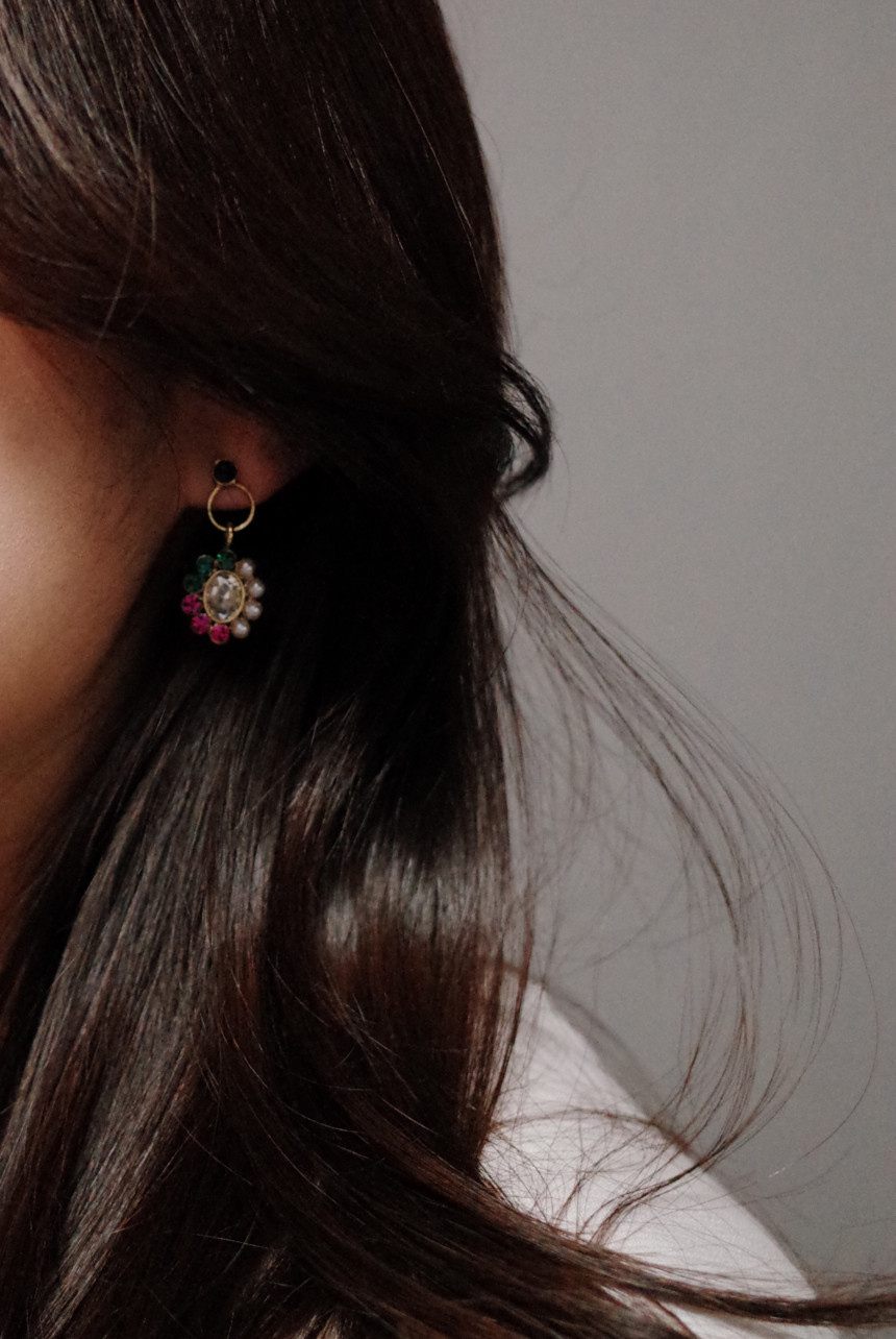 BEE bee flower petite drop earrings handmade styli