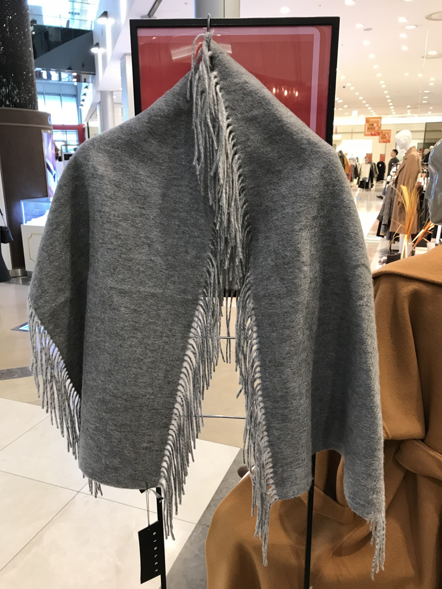 Sisley Surgical Wool Scarf SCMF33661 Retro-styled 