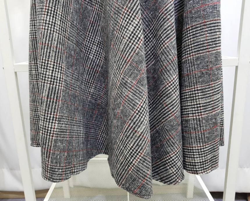 Check wool long skirts Every day I want to wear Cl