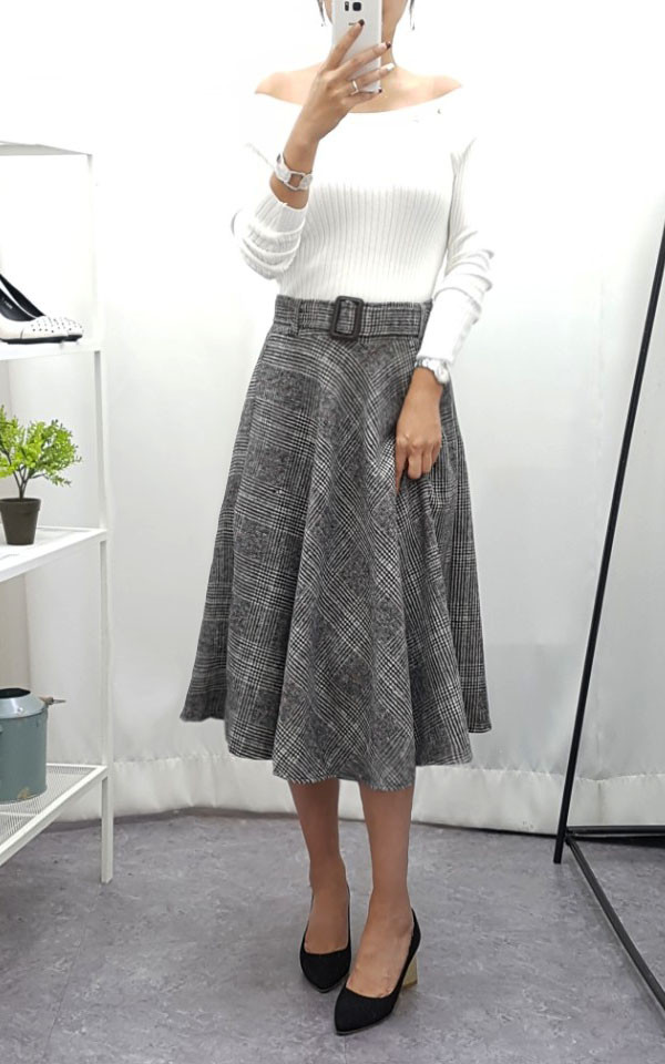Check wool long skirts Every day I want to wear Cl