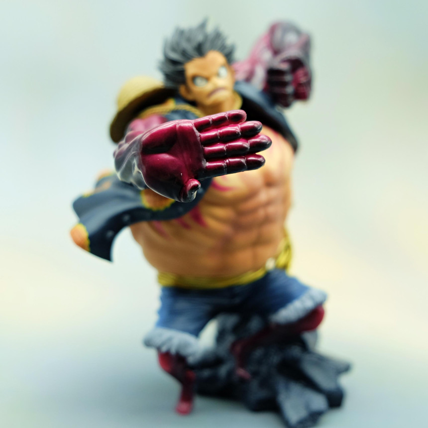 One Piece Luffy Figure Gear 4 Formal King Overlap 