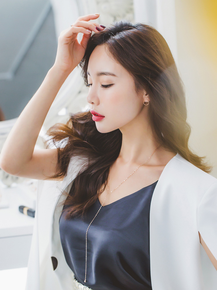 Lovely sleek Waiting Necklace 14K gold 14k long 14