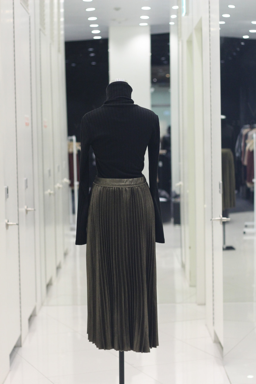 Bowl Gold Pleated Long Skirt 7127435004 Winter 30t