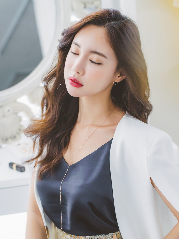 Lovely sleek Waiting Necklace 14K gold 14k long 14