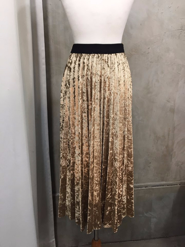 Velvet long skirt wrinkled gold skirt fabric point