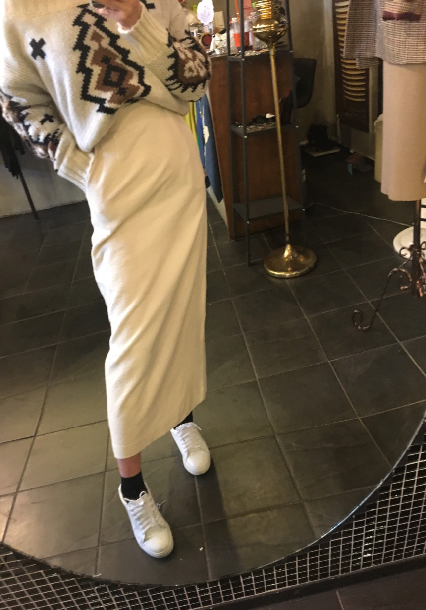 Basic Longgolden Skirt Modern classic feeling Dail