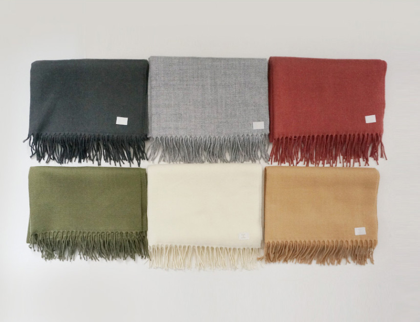 Plain Surgical Wool muffler Woman Autumn Cozy Look