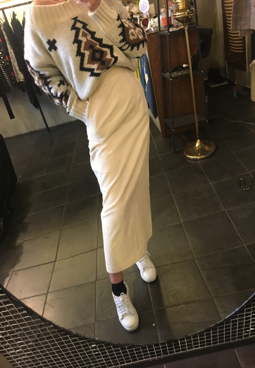 Basic Longgolden Skirt Modern classic feeling Dail