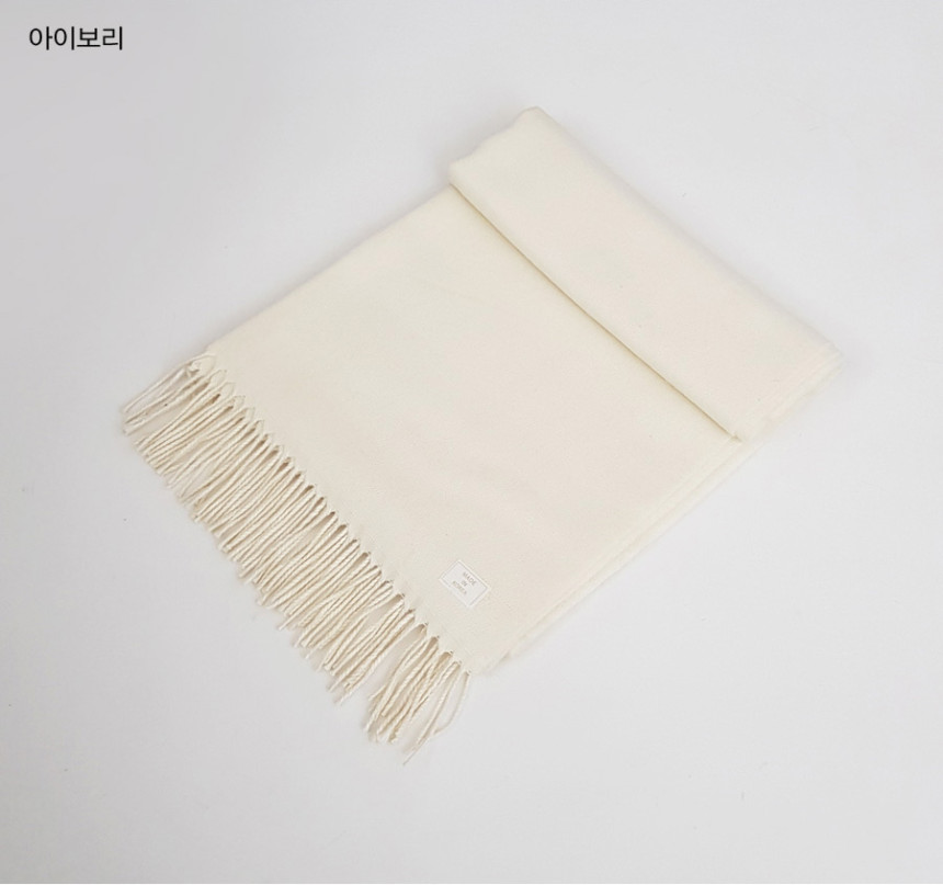 Plain Surgical Wool muffler Woman Autumn Cozy Look