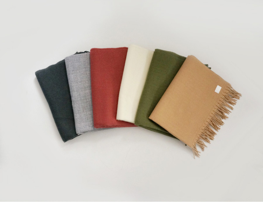 Plain Surgical Wool muffler Woman Autumn Cozy Look