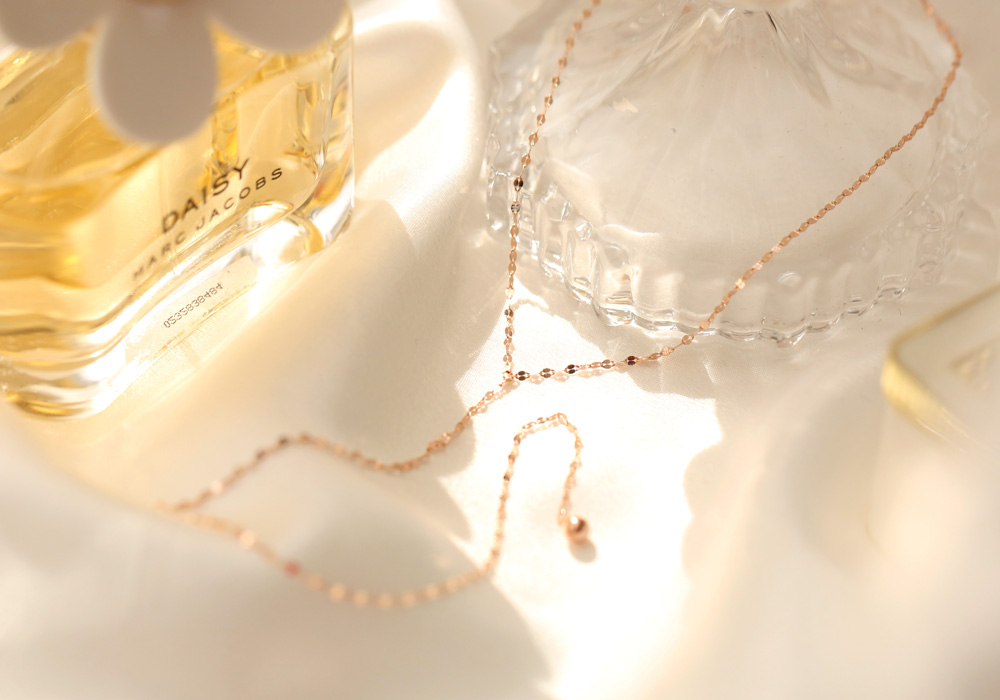 Lovely sleek Waiting Necklace 14K gold 14k long 14