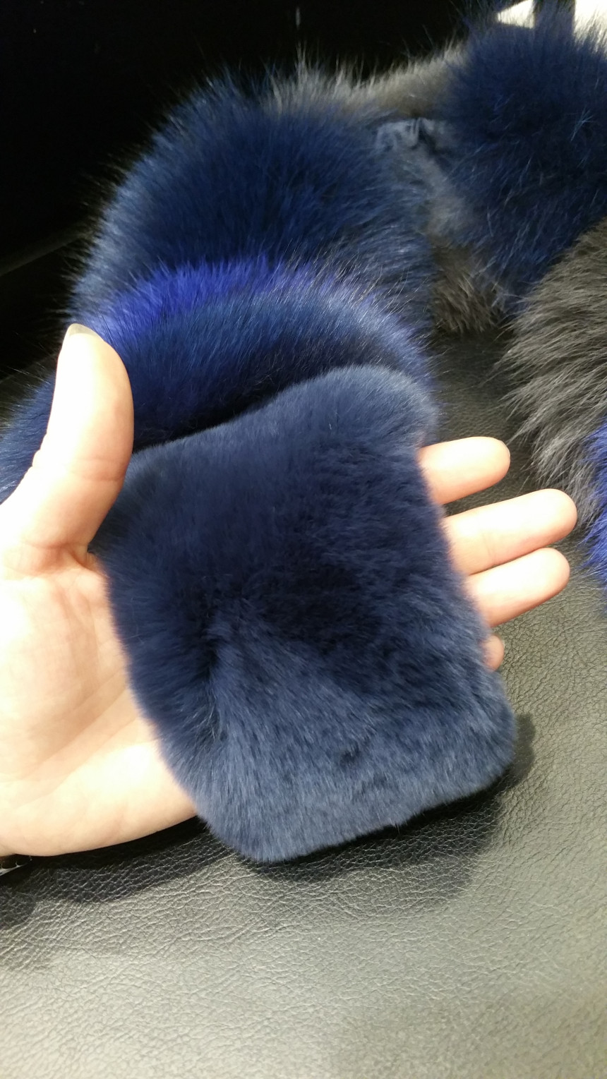 Aizubaba fox hair shawl BHCE3FSA4